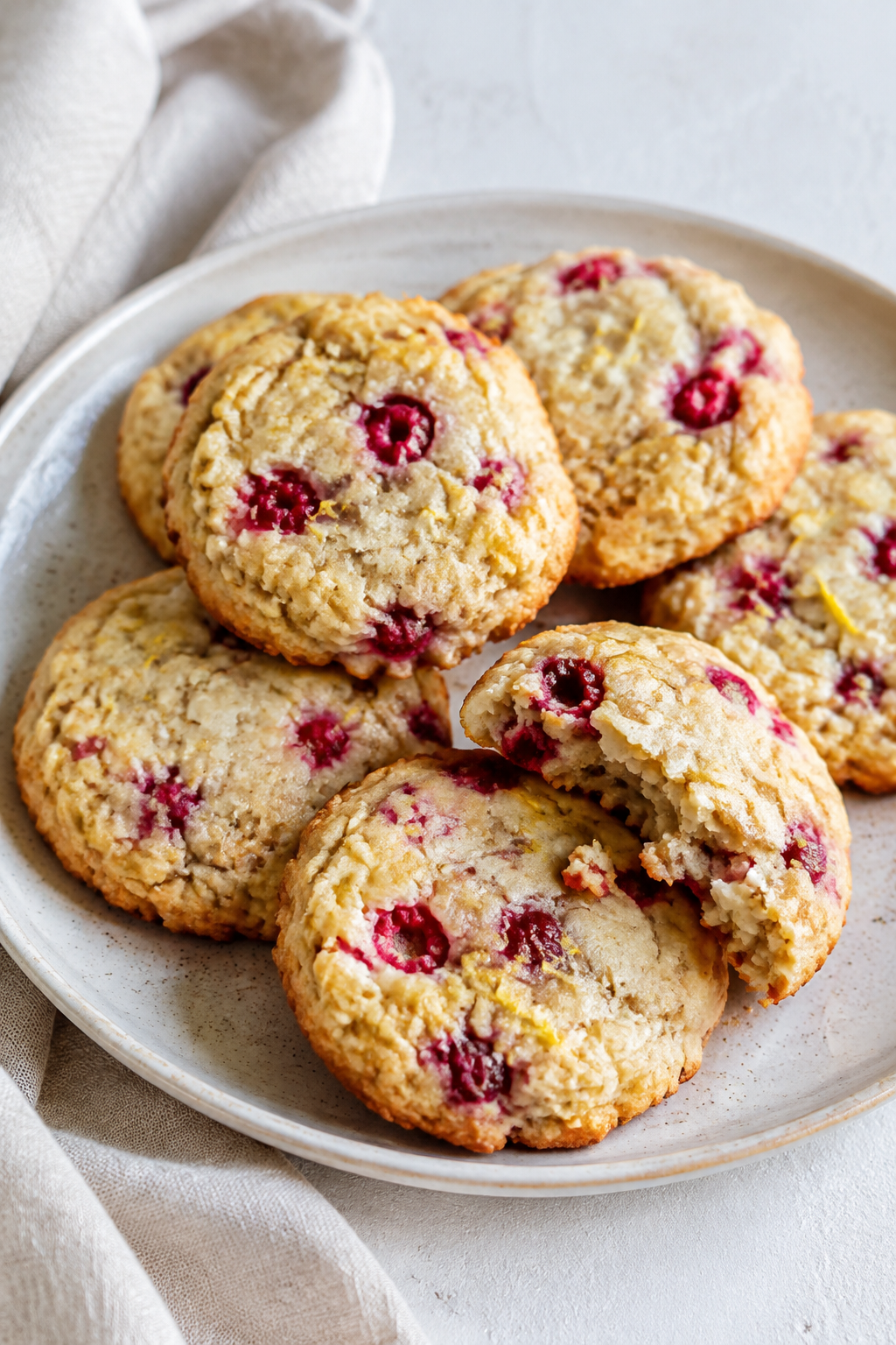 Zitronen-Himbeer-Cookies mit Hafermehl