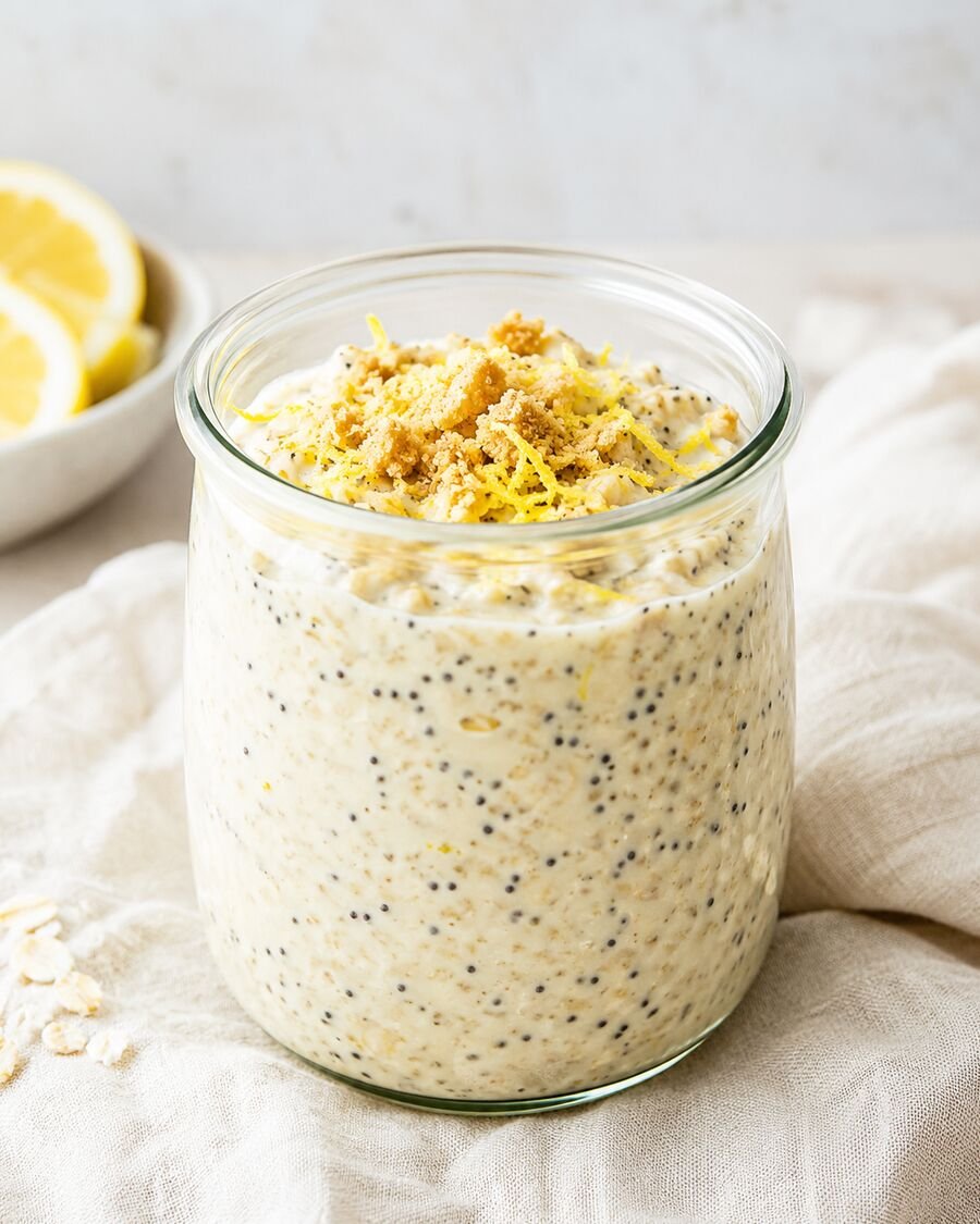 Zitronen-Mohn-Cheesecake Overnight Oats